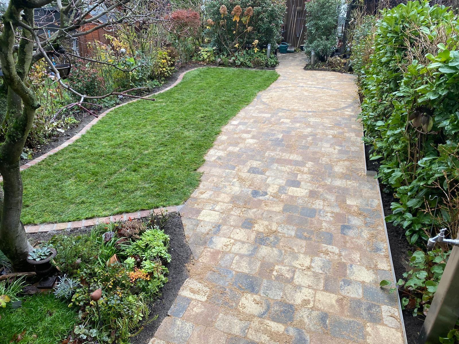 Gecaj Garten- und Landschaftsbau_Hof